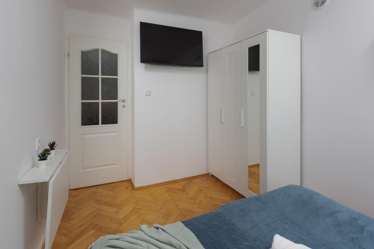 Stars Apartaments City Center By Noclegi Renters Warsaw Exterior photo