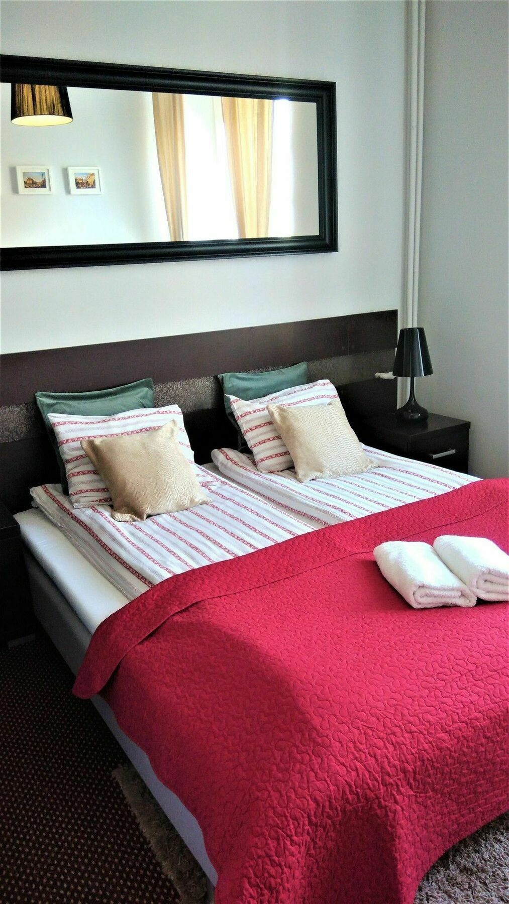 Stars Apartaments City Center By Noclegi Renters Warsaw Exterior photo