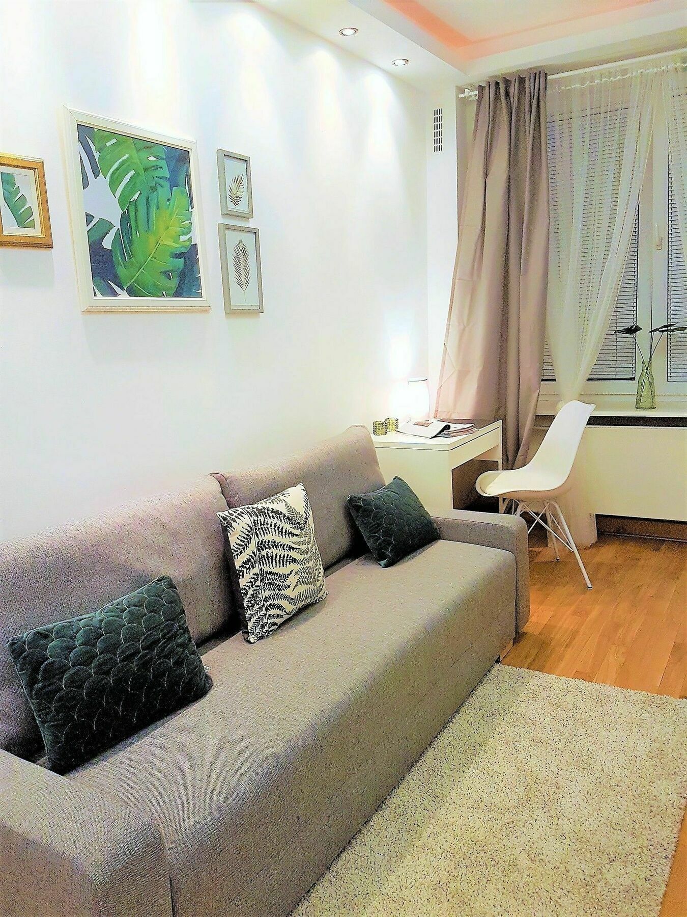 Stars Apartaments City Center By Noclegi Renters Warsaw Exterior photo